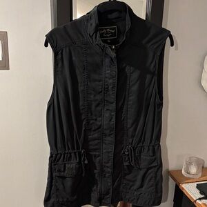 Lucky Brand Black Sleeveless Utility Vest